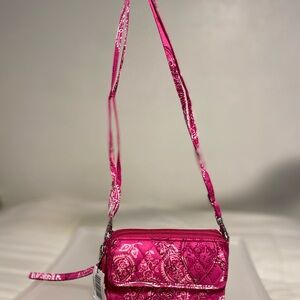 Vera Bradley All in one Crossbody for iPhone 6 stamped Paisley Crossbody Bag